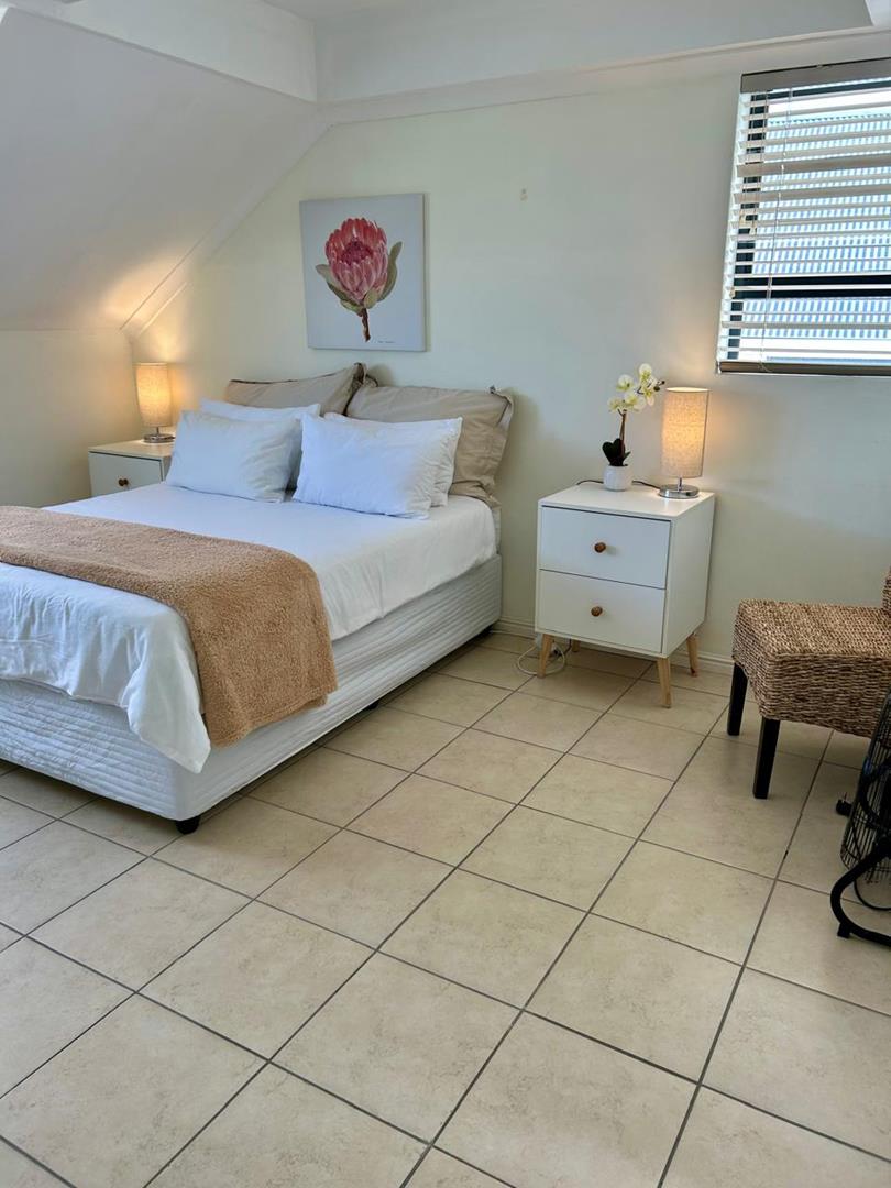 To Let 2 Bedroom Property for Rent in Westcliff Western Cape